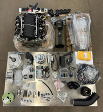 Load image into Gallery viewer, LS3/6L80E Complete Powertrain Package for LS swap Land Rover Defender
