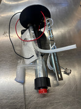 Load image into Gallery viewer, LS3 &amp; V8 fuel pump for Land Rover Defender 90/110/130 with plastic fuel tank
