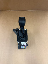 Load image into Gallery viewer, LS3 Tap shifter for console mounting in Defender
